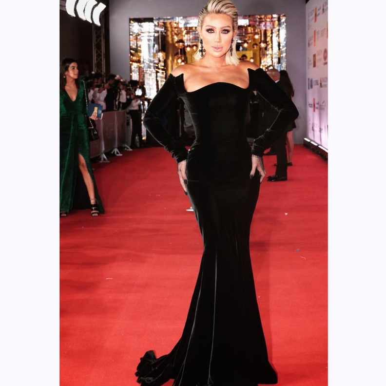 الجميلة درة زروق بفستان زهري فاتح من توقيع دار جورج حبيقة ‏Georges Hobeika