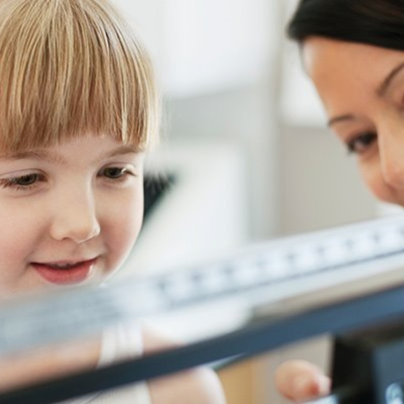 الصحة توجه بفحص السمنة لطلبة المدارس الحكومية والخاصة في الإمارات 