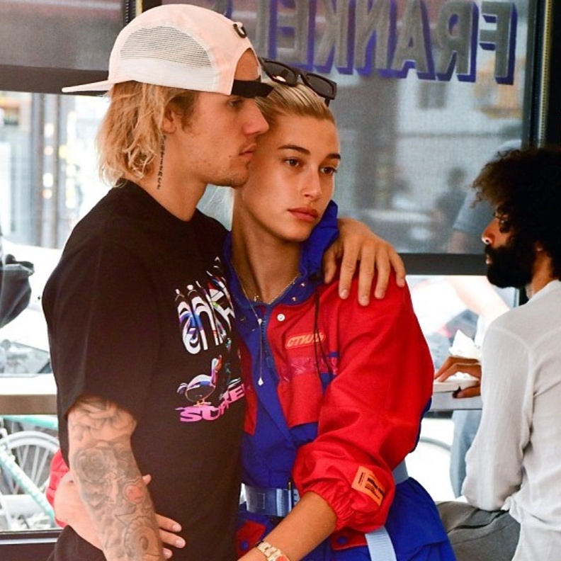 جاستين بيبر ينتقل بـــ هايلي بالدوين فجأة