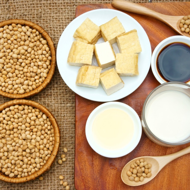 اطعمة غنية بالاستروجين لتناولها عند انقطاع الطمث