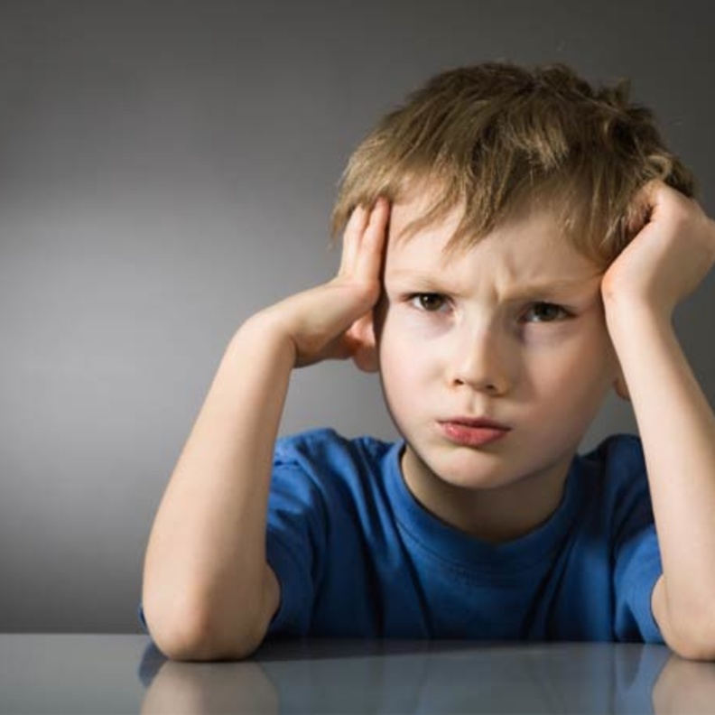 كيفية التعامل الصحيح مع كذب الطفل