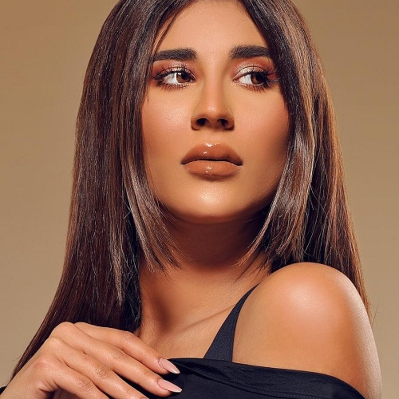 ليلى عبدالله قبل وبعد المكياج