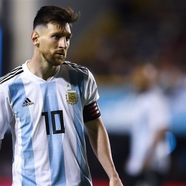 ميسي يغيب عن كلاسيكو البرازيل والأرجنتين في السعودية