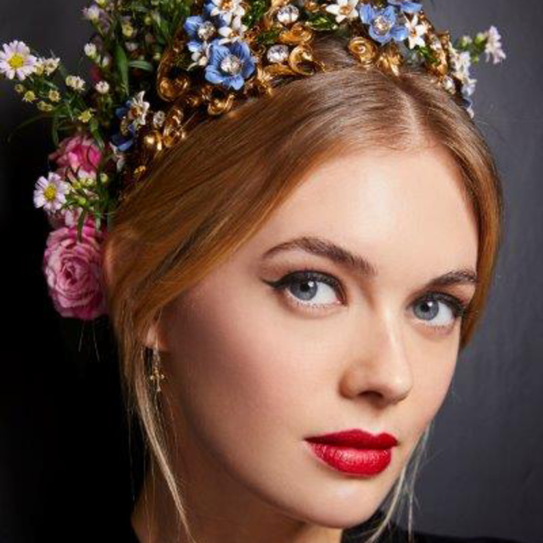 ماكياج أبدي من توقيع  Dolce & Gabbana خلال عرض مجموعة ربيع/ صيف 2019