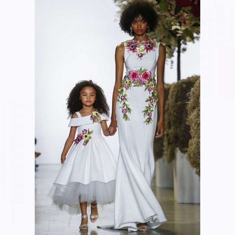 فساتين خطوبة مميزة مزينة بالورود من مجموعة زهير مراد Resort 2019