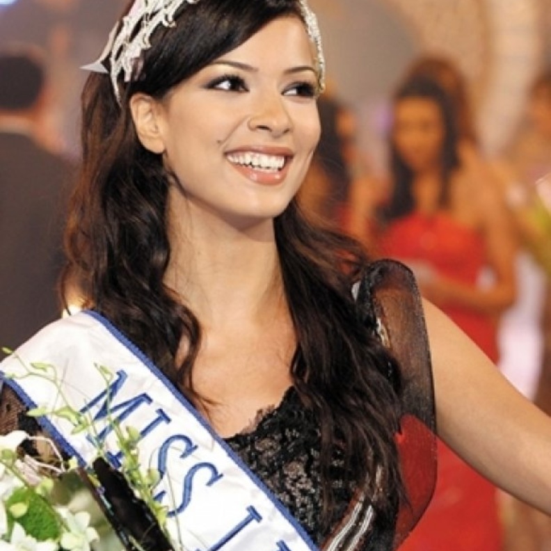 نادين نسيب نجيم في 2004