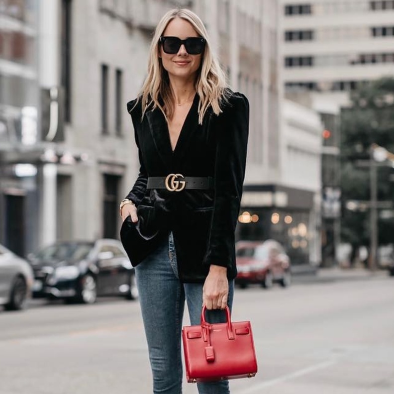 أحزمة الخصر القماشية أحد أبرز صيحات الموضة هذا الخريف