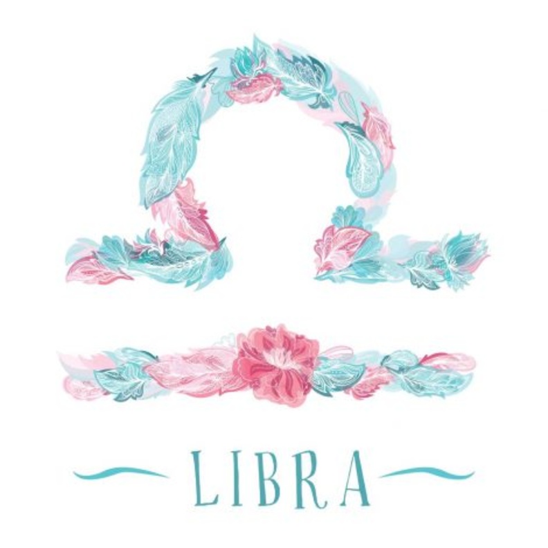 عاطفيّاً، تشعر أكثر فأكثر بِقُربك من الشريك وتتقاسم وإيّاه مزيداً من النشاطات