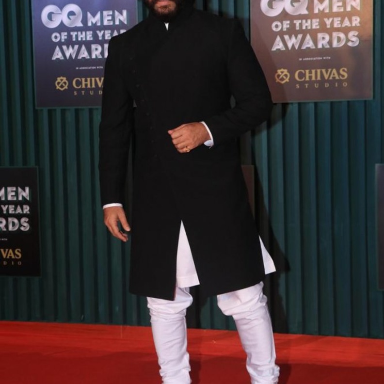  فاز راجكومار هيرانى ونواز الدين صديقى بالكثير من جوائز جي كيو 2018