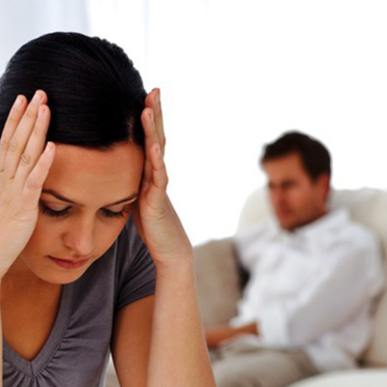 ما هي الأسباب التي تدفع الزوج للتخلي عن زوجته 