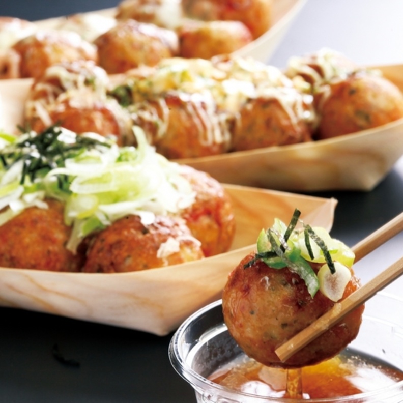 كاكيجوري هو حلوى يابانية تشبه الأيس كريم وغالبا ما ترتبط بموسم الصيف