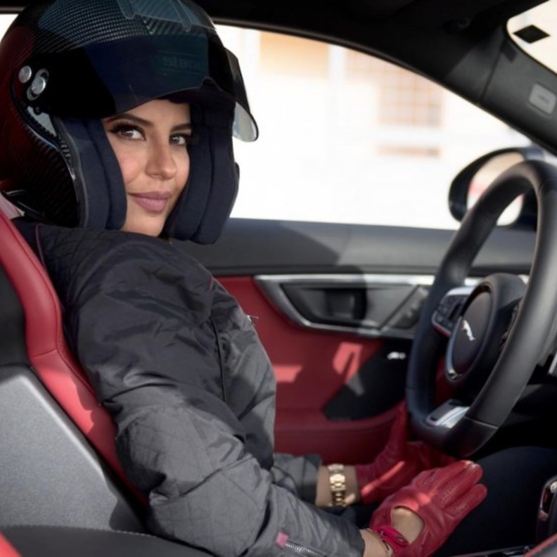 مشاركة خليجية نسائية في فعالية يلا بنات