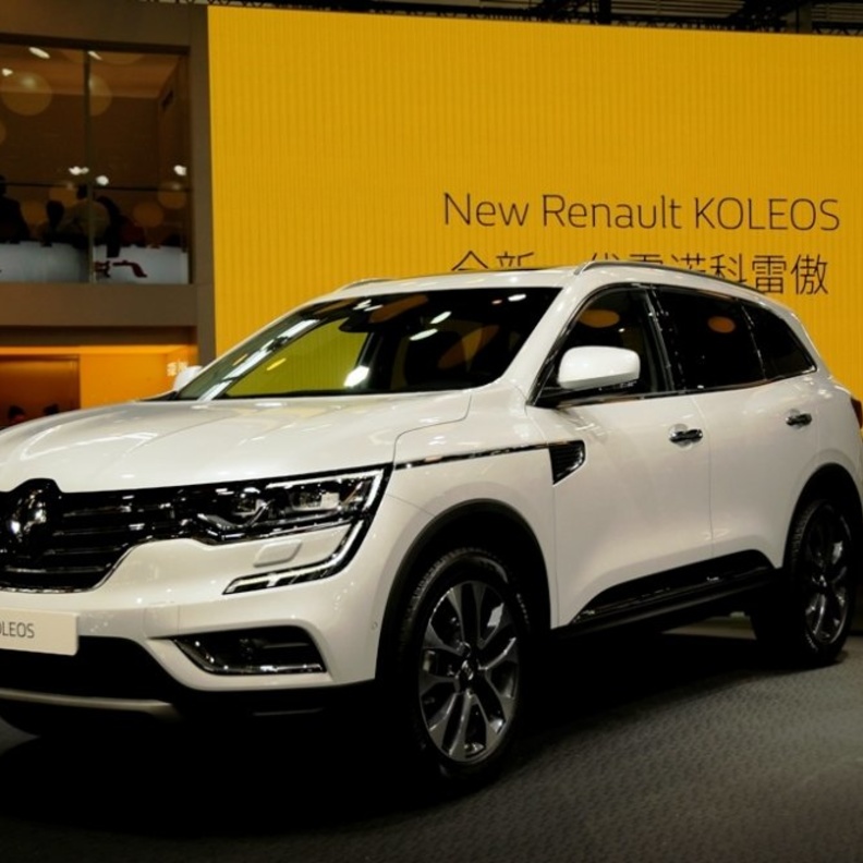 سيارة رينو كوليوس موديل 2018 فئة LE كامل