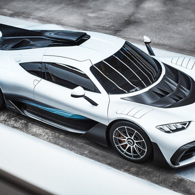 "مرسيدس AMG" تطلق اسم "One"