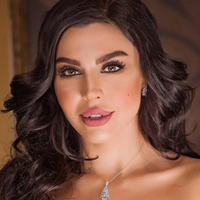 ليلى اسكندر