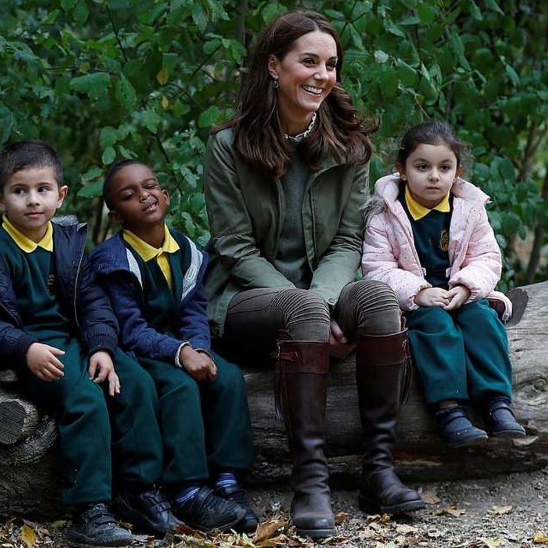  كيت ميدلتون مع الأطفال