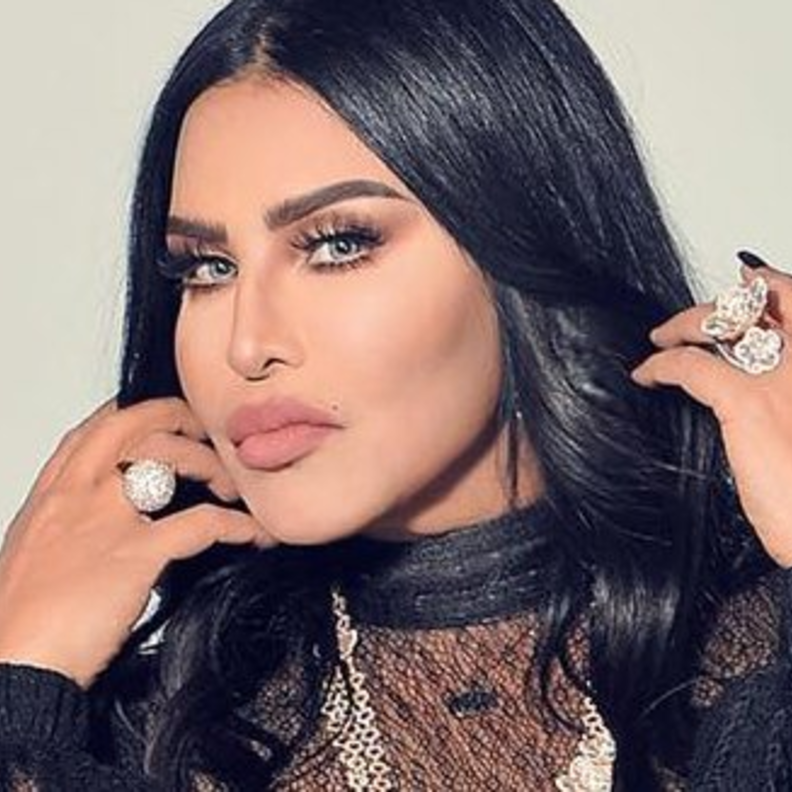 الفنانة أحلام