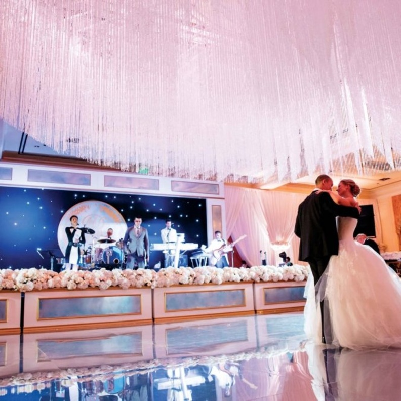 اختاري الاغنية المناسبة لحفل زفافك