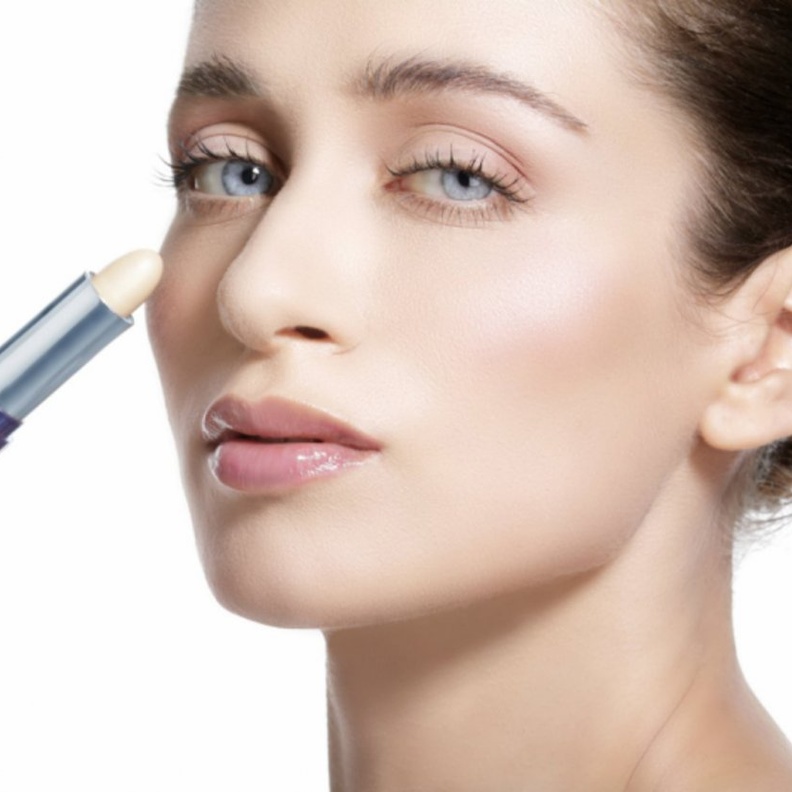 اختاري الألوان الصحيحة من خافي العيوب