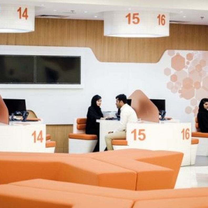 الموارد البشرية والتوطين تعلن عن خدمات جديدة في مراكز توجيه