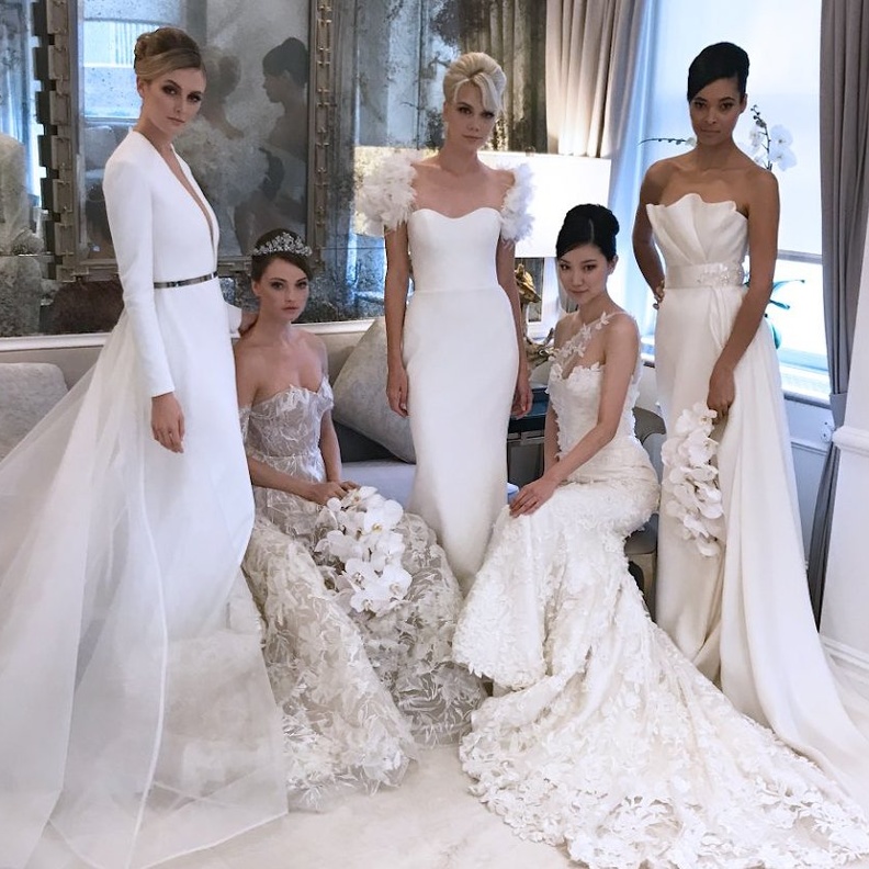 فساتين من romona keveza