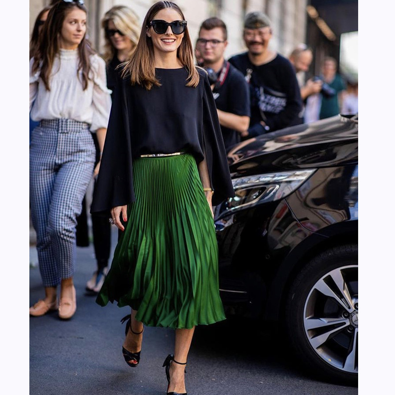 تنورة البليسيه بطول ماكسي وخامات مختلفة