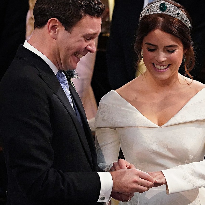  فستان الأميرة eugenie