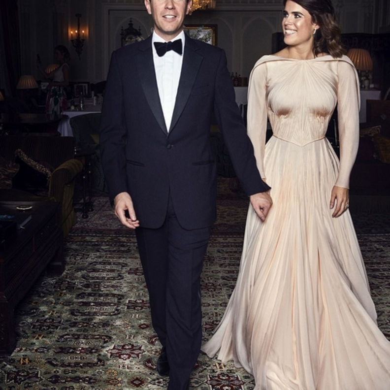  تفاصيل إطلالة الأميرة يوجين في حفلة ما بعد حفل الزفاف