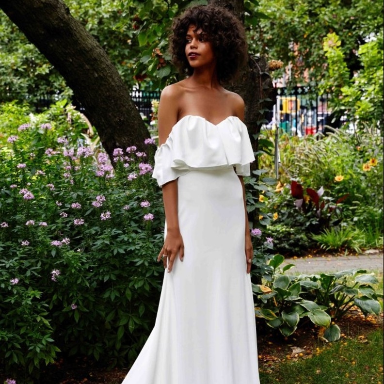 فستان من مجموعة ليلا روز 