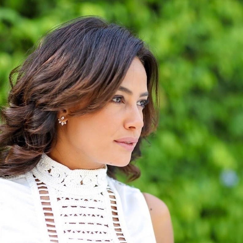 هند صبري تحارب سرطان الثدي في شوارع تونس