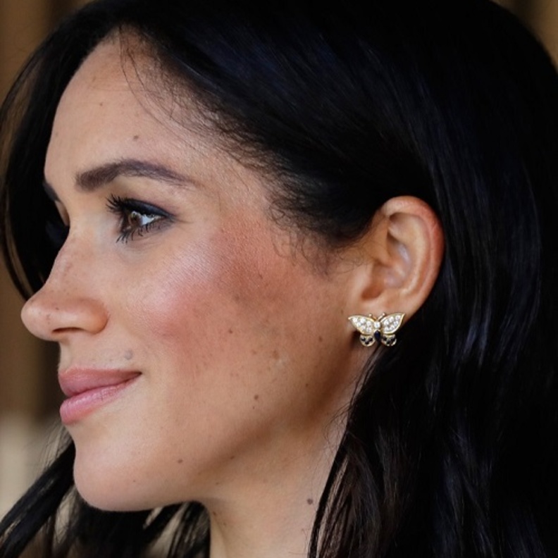 ميغان ماركل ترتدي أقراط الفراشة من مجوهرات الأميرة ديانا 