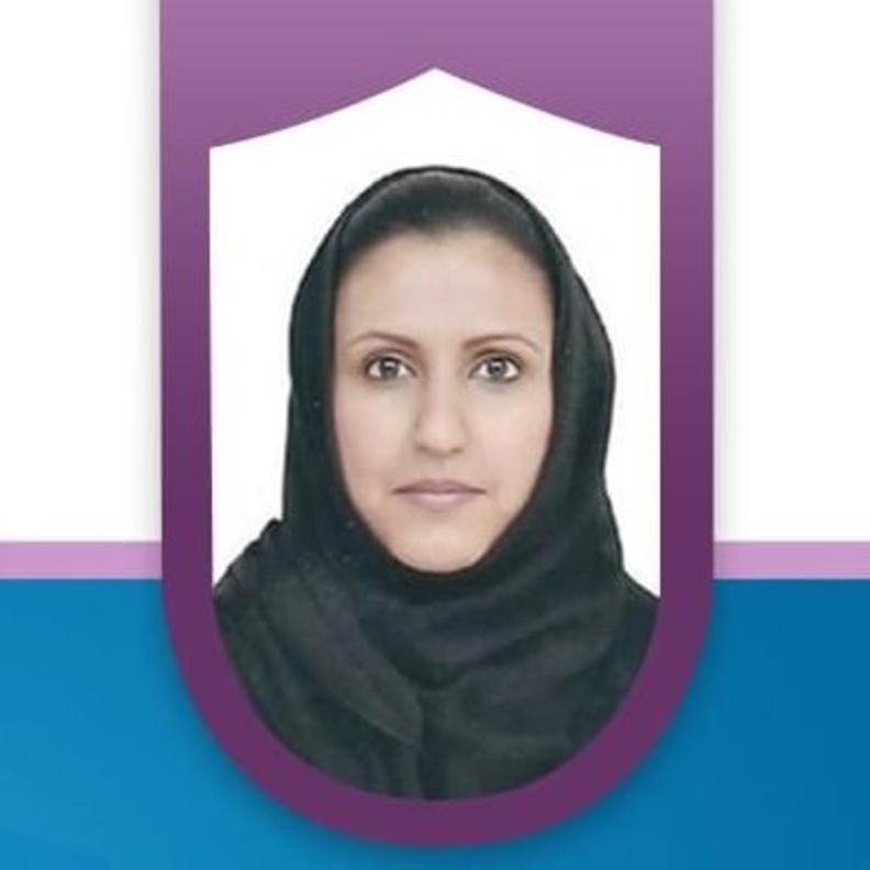 الدكتورة مي الراشد أول عميدة في جامعة الملك سعود