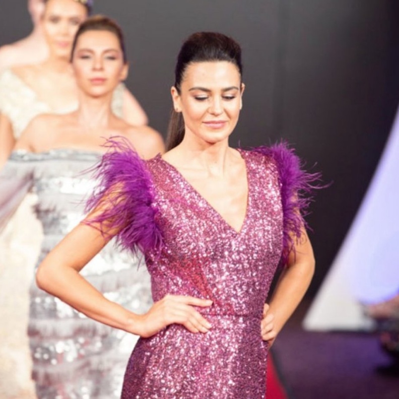 فستان سهرة من تصميم صفاء