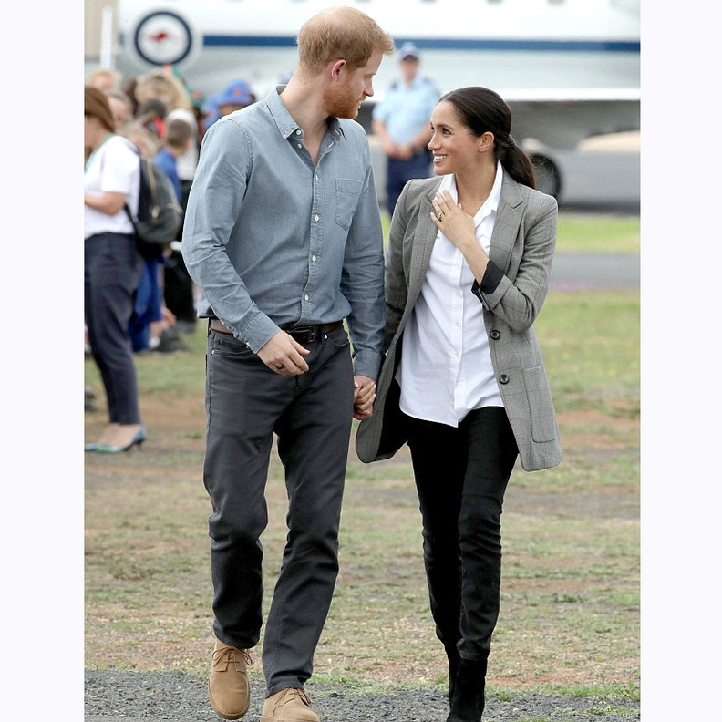 ميغان ماركل Meghan Markle لدى وصولها الى دوبو