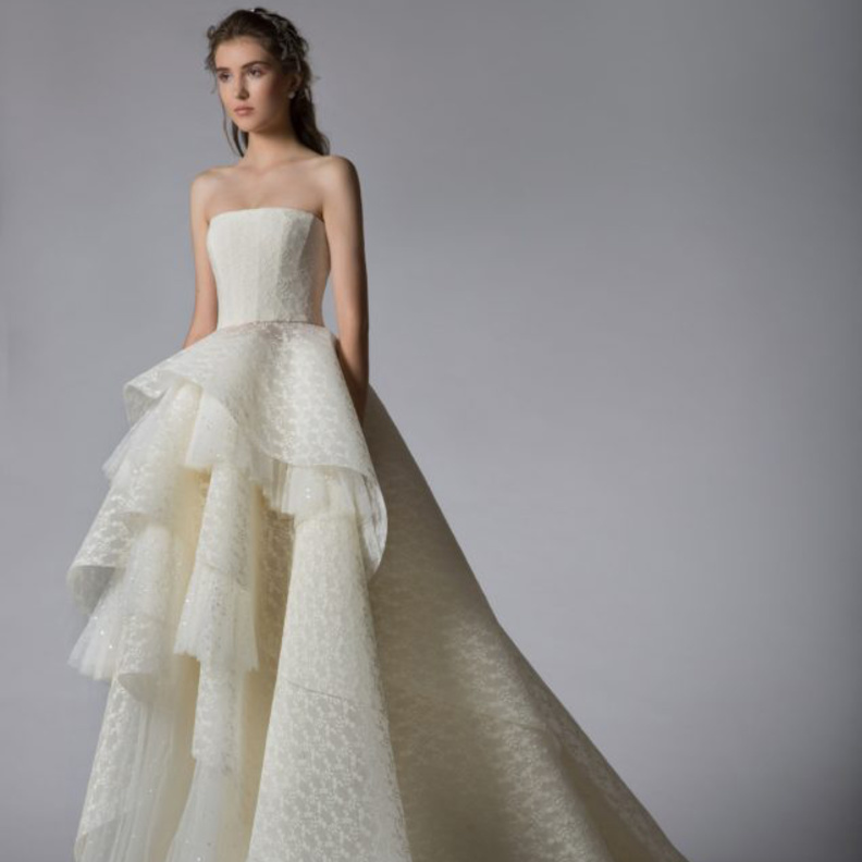 احدث اشكال فساتين زفاف كوتور لعروس خريف وشتاء 2019 بصيحة الطبقات من مجموعة Theia