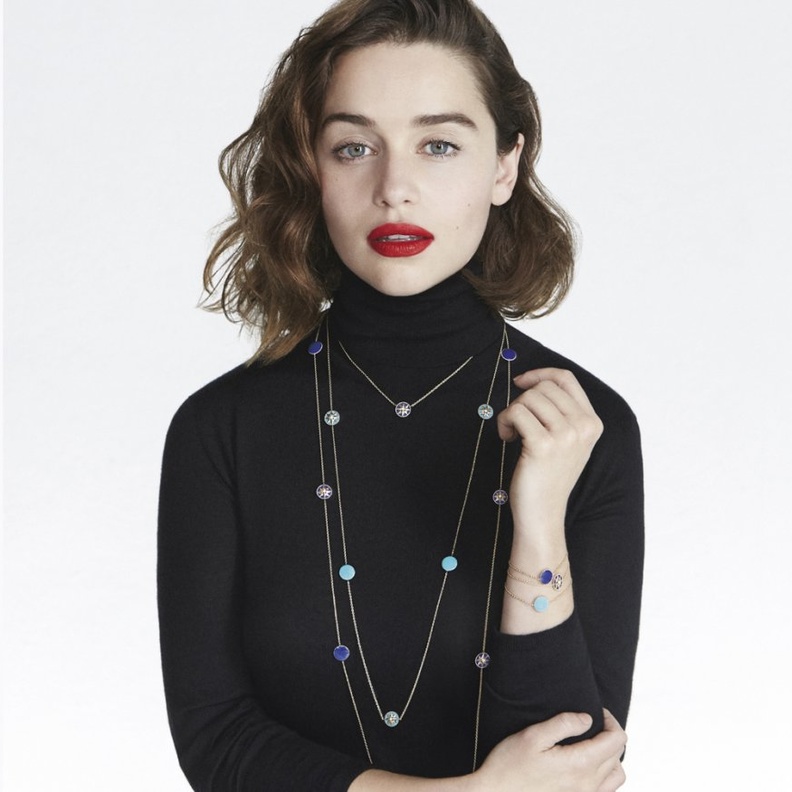 كيت وينسليت بمجوهرات تيفاني آند كو