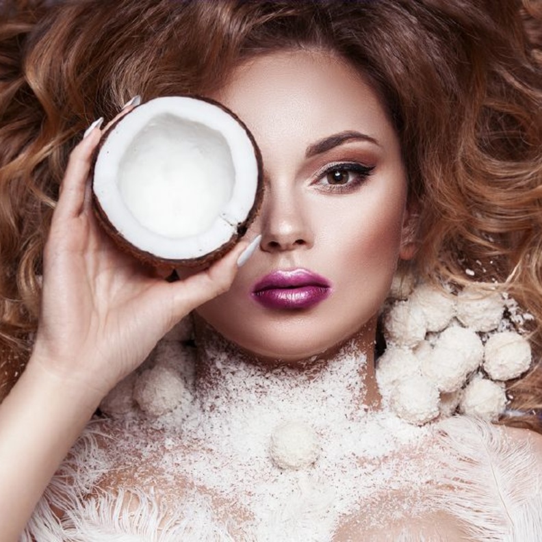  جمال الحواجب الكثيفة للعروس