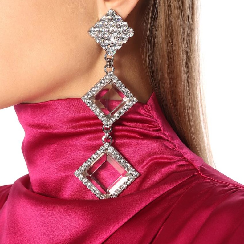 Mercedes Salazar أقراط كبيرة ملونة من