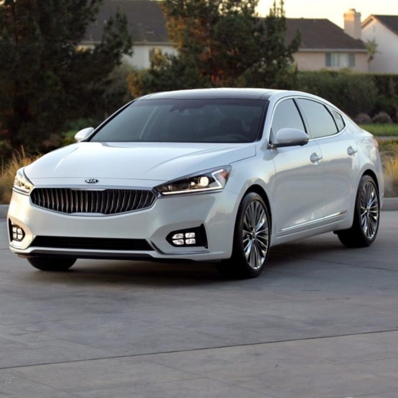  مميزات السيارة كيا كادينزا 2019