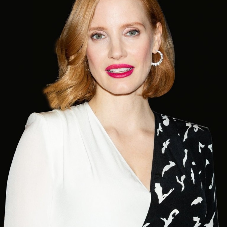 جيسيكا تشاستين مع الزميل عدنان الكاتب