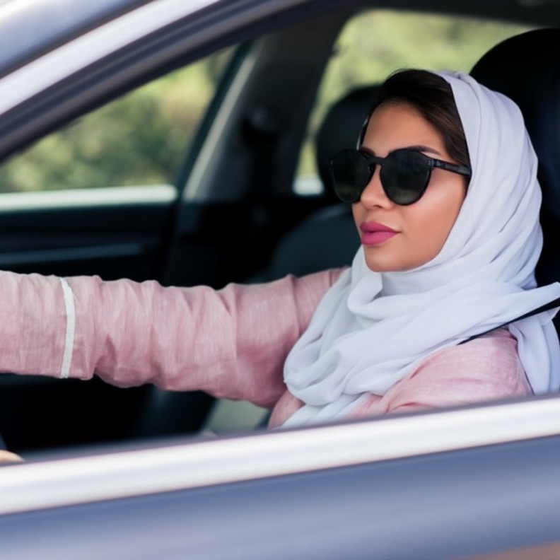 الشابة السعودية بيان لنجاوي