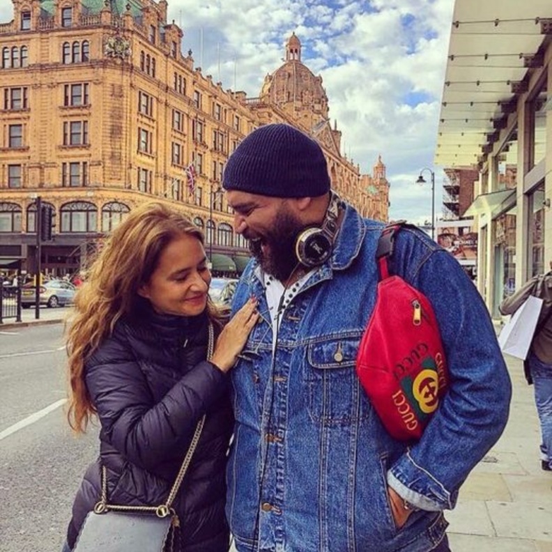 نيللي كريم وصديقها