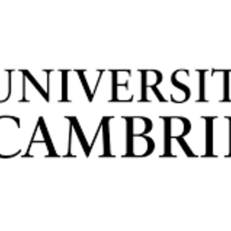 طلبة الإمارات يحصدون 18 جائزة في اختبارات "كامبردج"