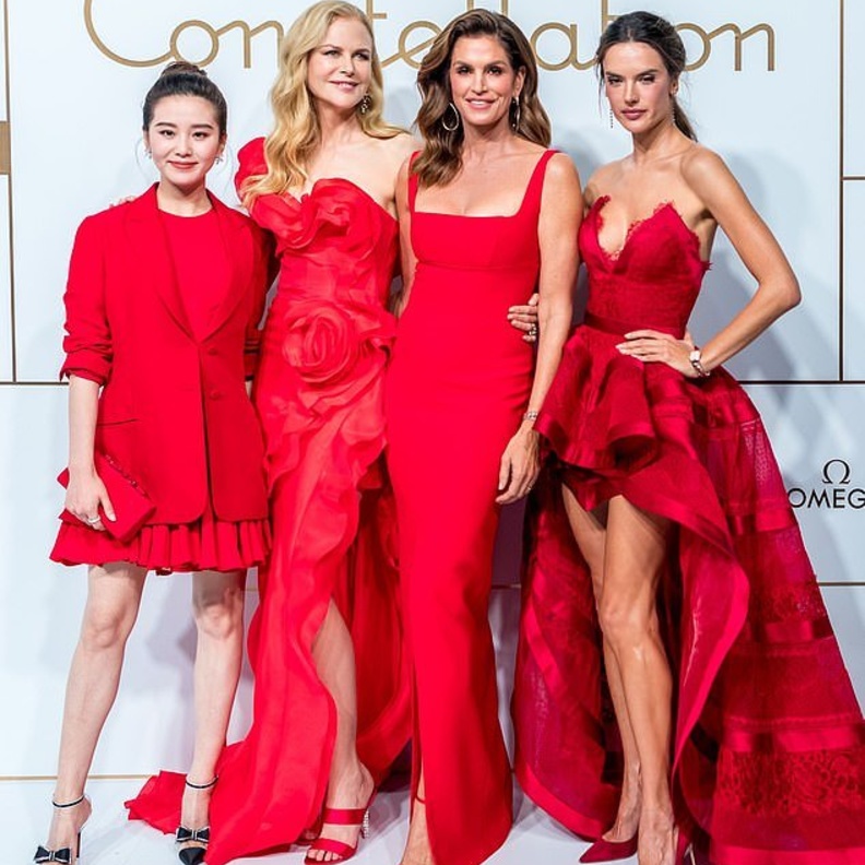أجمل نساء العالم تألّقن باللون الأحمر... إطلالة من كانت الأجمل برأيك؟