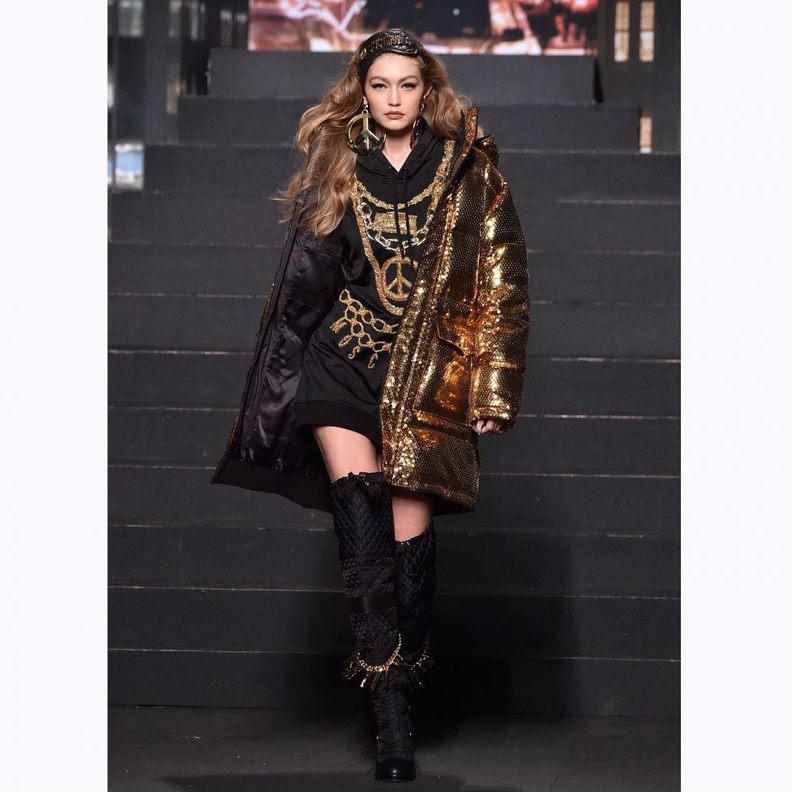 أجمل الموديلات والقصات في عرض موسكينو و H&M