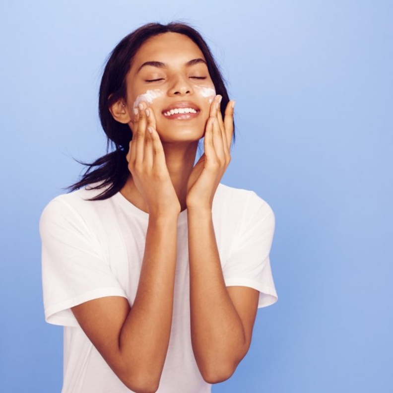 التخلص من حبوب الوجه برفق وفاعلية أكبر