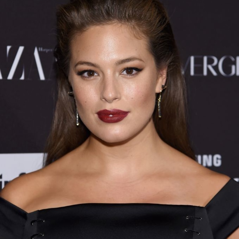 أحمر شفاه قوي من وحي آشلي غراهام