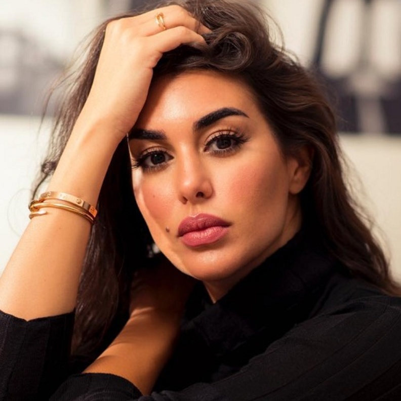 ياسمين صبري تنساق خلف عمليات التجميل