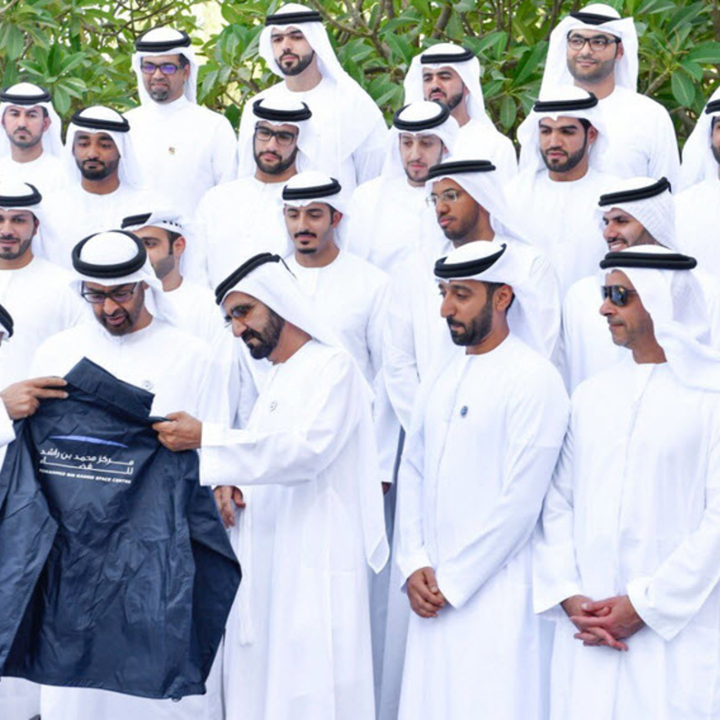  الشيخ محمد بن راشد آل مكتوم برفقة الشيخ محمد بن زايد آل نهيان