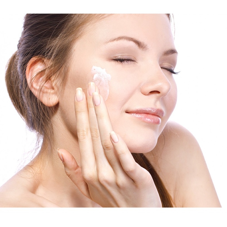 اعتني ببشرتك جيدا في الشهر الاخير قبل الزفاف